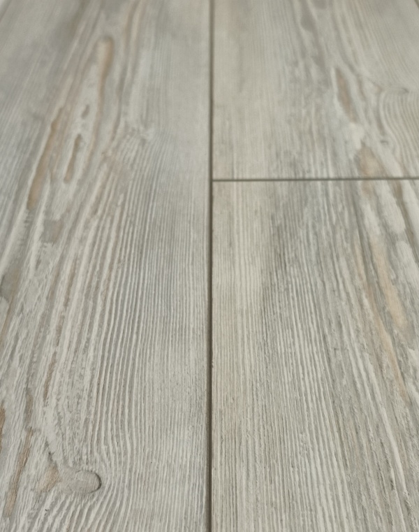 Ламинат Kastamonu Emerald Сосна Монтана 558