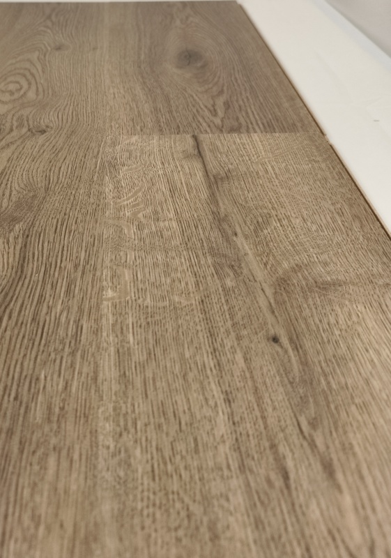 Ламинат Royce Focus Дуб Миндоро темный